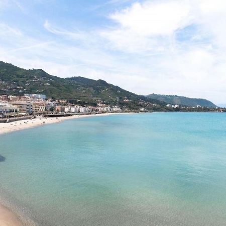 Meravigghia Apartment Cefalu Bagian luar foto